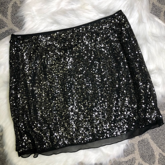 Jennifer Lopez Black Sequin Mini Skirt Sheer Detai - Picture 5 of 7